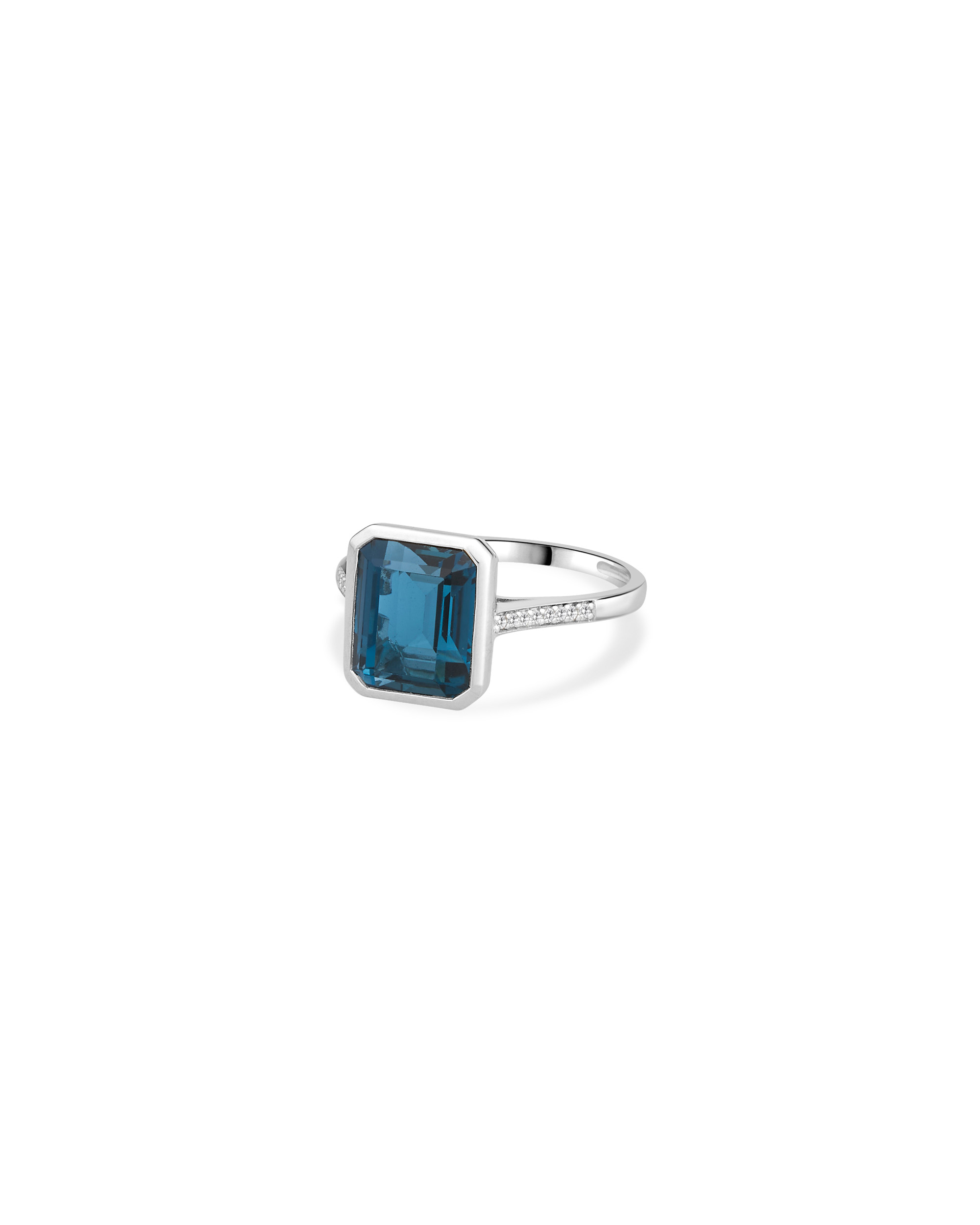 9KW LONDON BLUE TOPAZ & DIAMOND RING